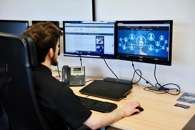How to Turn Any Browser into a Cloud Operating System?